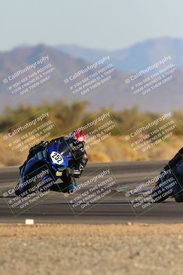 media/Dec-09-2023-SoCal Trackdays (Sat) [[76a8ac2686]]/Turn 15 Set 2 (245pm)/